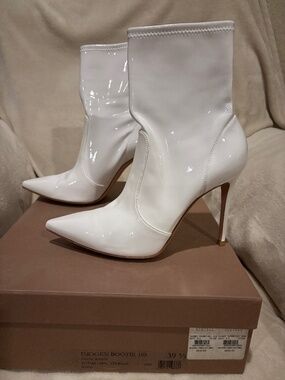 Gianvito Rossi White Vinyl Booties 39.5